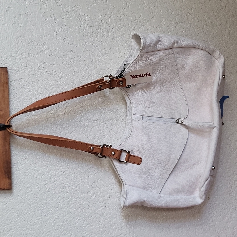 Purse - Picture 1 of 8